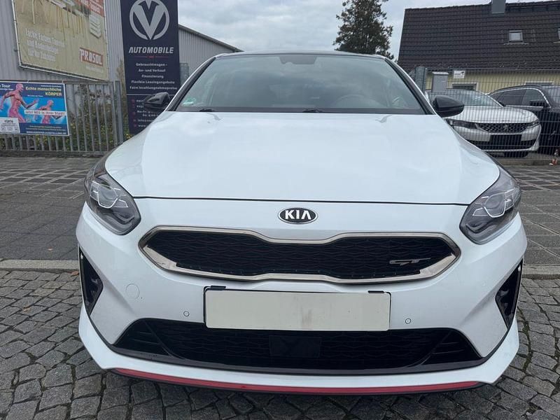 Gebraucht Kia ProCeed GT GT 204 PS (150 kW) 2021 Weiß Kleinwagen