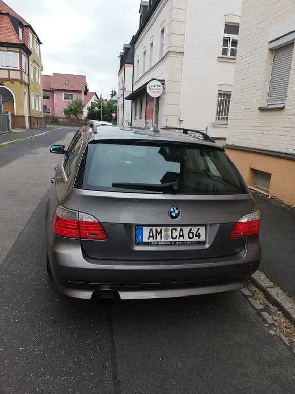 Grau Gebraucht 2008 BMW 520 Lifestyle Kombi | 2.950 € (Superpreis) - Bild 1/4