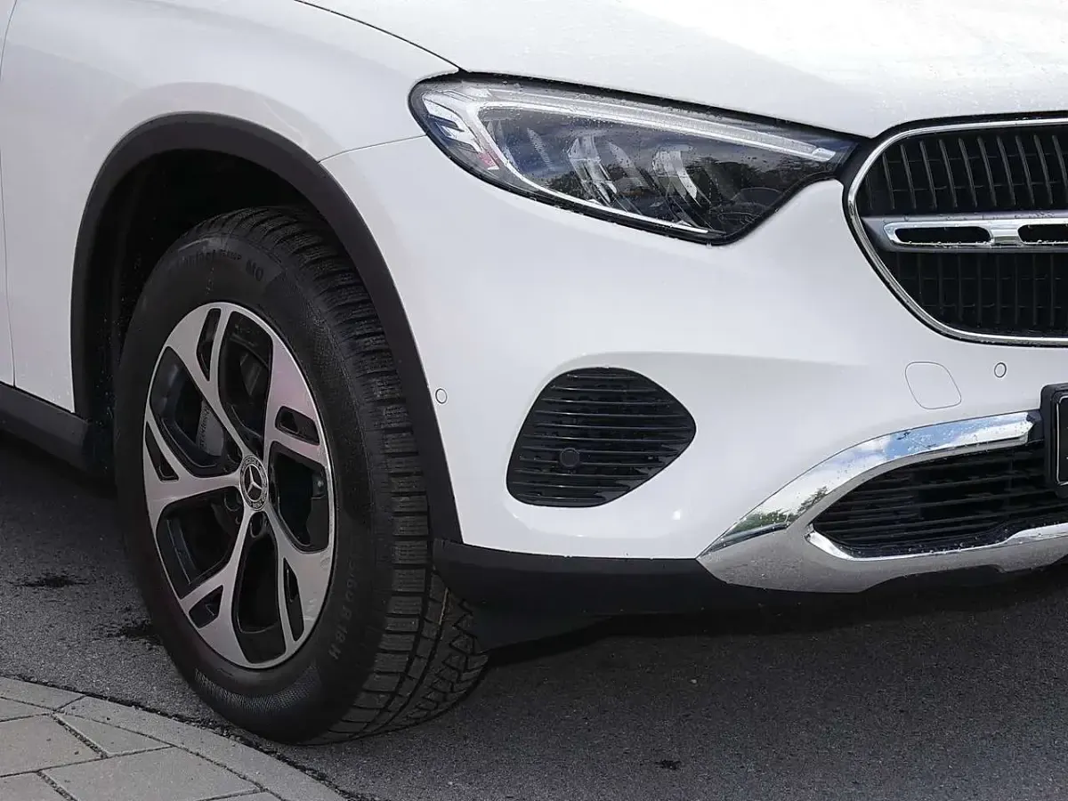 Gebraucht Mercedes GLC300de Avantgarde 333 PS (244 kW) 2025 Weiß SUV