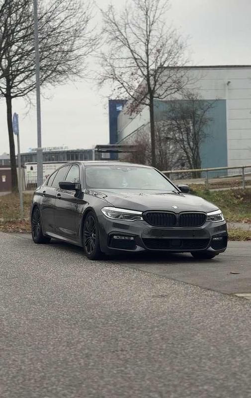 Gebraucht BMW 540 340 PS (250 kW) 2017 Grau Limousine