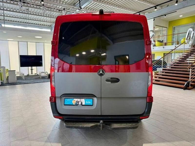 Gebraucht Mercedes Sprinter 143 PS (105 kW) 2019 Rot Van