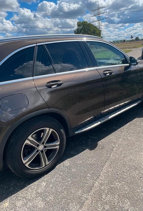 Gebraucht Mercedes GLC220 170 PS (125 kW) 2016 Braun SUV