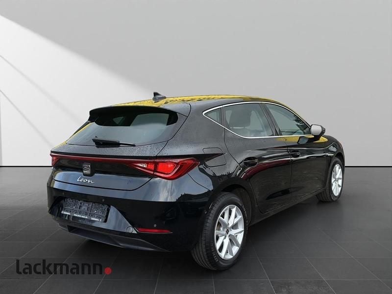 Gebraucht Seat Leon Style 131 PS (96 kW) 2021 Schwarz Limousine