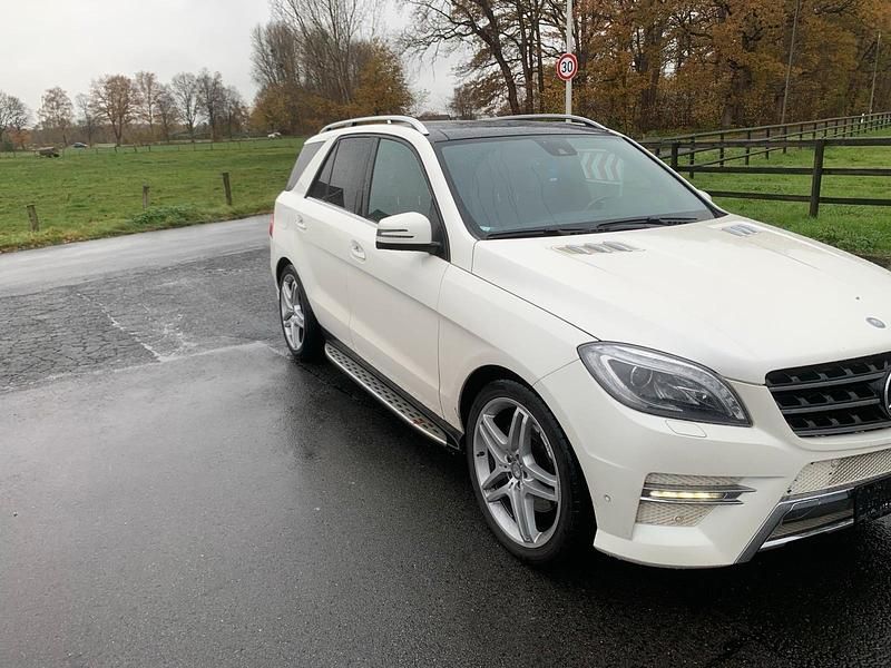 Gebraucht Mercedes 350 258 PS (189 kW) 2013 Weiß SUV