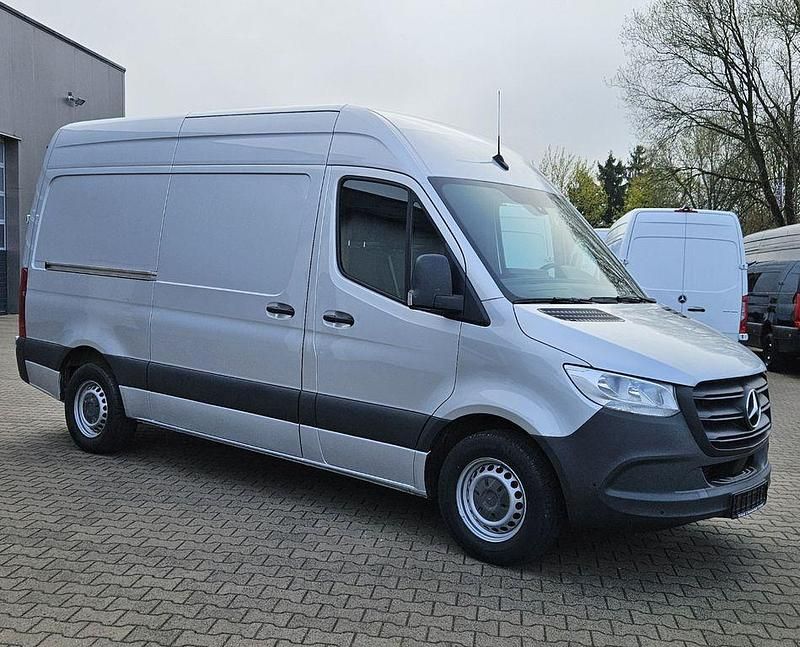 Gebraucht Mercedes Sprinter 150 PS (110 kW) 2022 Silber Van