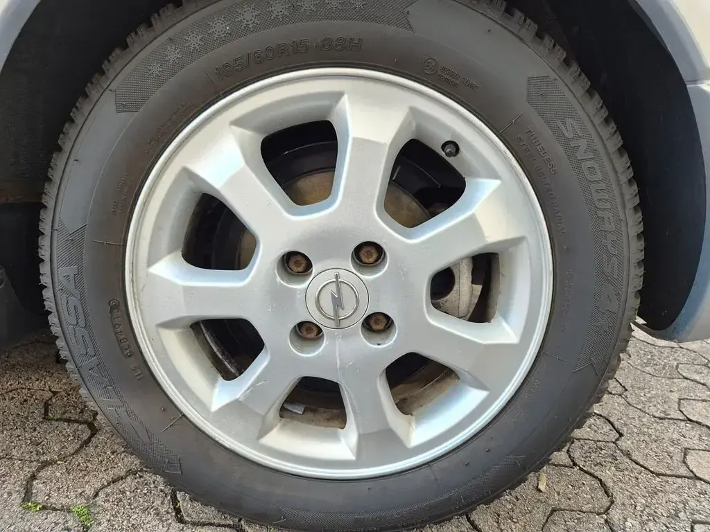 Gebraucht Opel Astra 84 PS (61 kW) 2002 Limousine