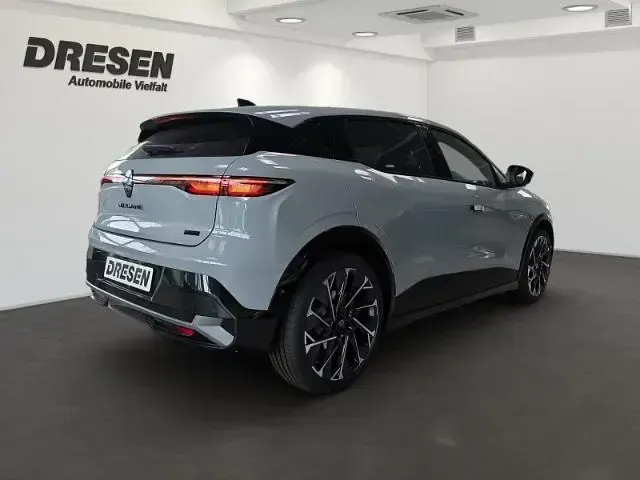 Ny Renault Megane E-Tech Esprit Alpine 160 kW (218 HK) 2026 Grå Sedan