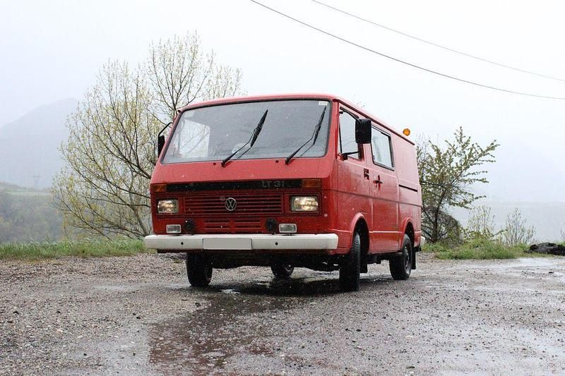 Rot Gebraucht 1987 VW LT Van / Kleinbus | 13.000 € - Bild 1/4