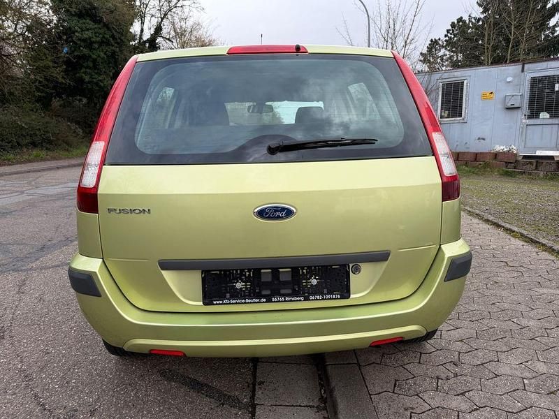 Gebraucht Ford Fusion 80 PS (58 kW) 2007 Gelb Kleinwagen