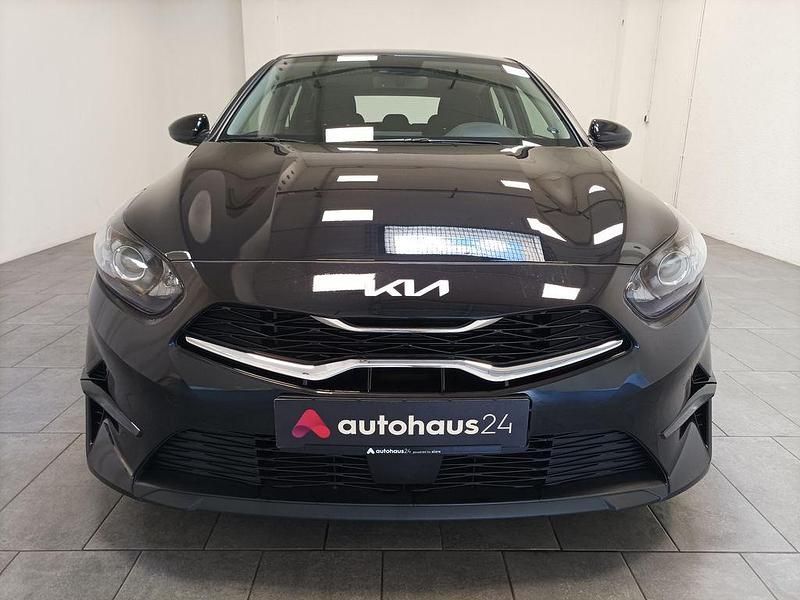 Gebraucht Kia Ceed Vision 160 PS (117 kW) 2023 Schwarz Kleinwagen