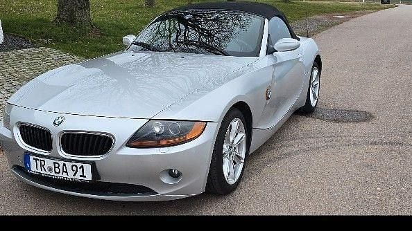 Gebraucht BMW Z4 Sport Line 170 PS (125 kW) 2004 Silber Cabrio