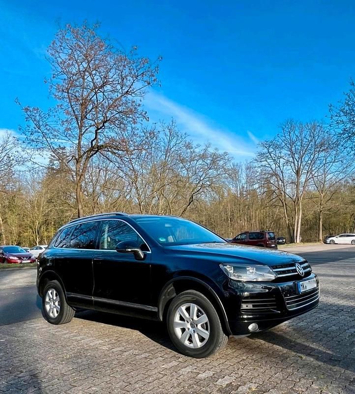 Schwarz Gebraucht 2010 VW Touareg SUV | 11.200 € (Teuer) - Bild 1/4