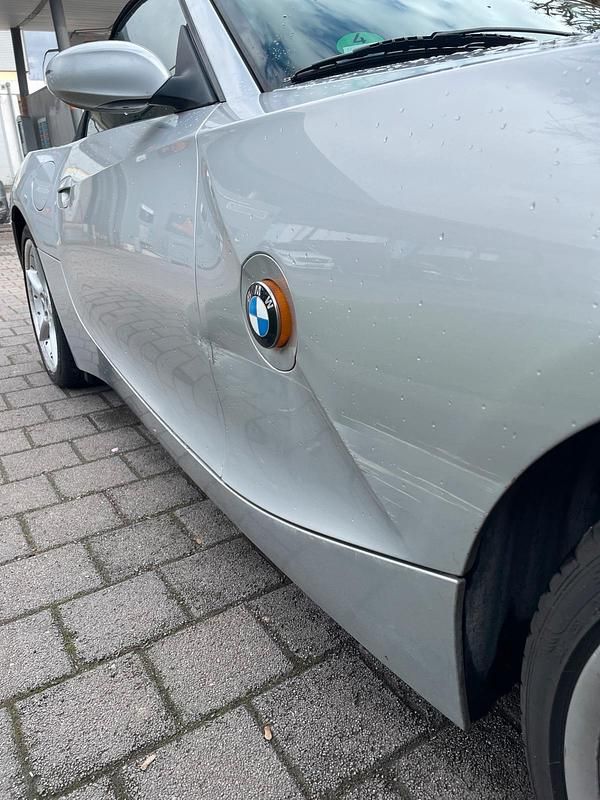 Gebraucht BMW Z4 197 PS (144 kW) 2003 Silber Cabrio