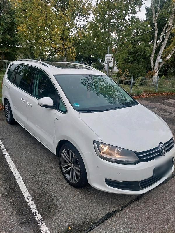 Weiß Gebraucht 2013 VW Sharan Life Van / Kleinbus | 8.900 € (Fairer Preis) - Bild 1/4