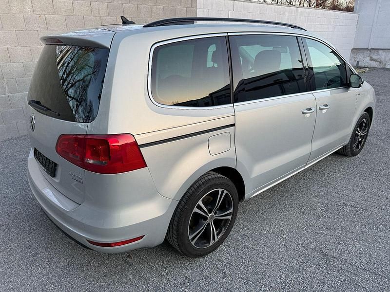 Gebraucht VW Sharan Match 170 PS (125 kW) 2012 Silber Van / Kleinbus