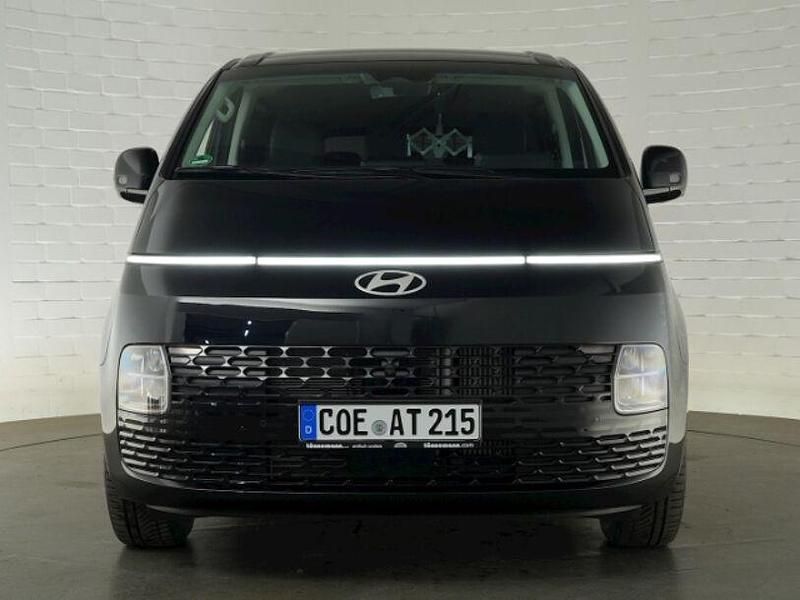 Gebraucht Hyundai Staria Prime 225 PS (165 kW) 2025 Schwarz Van / Kleinbus