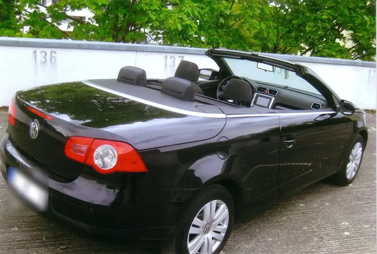 Gebraucht VW Eos 122 PS (89 kW) 2009 Schwarz Cabrio