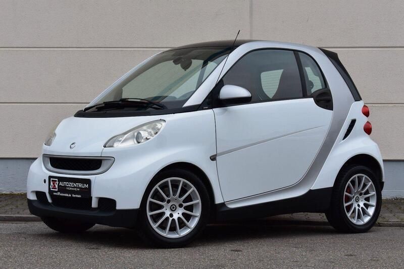 Weiß Gebraucht 2007 Smart ForTwo Coupé Coupé | 2.990 € (Fairer Preis) - Bild 1/4