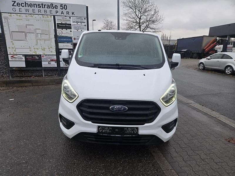 Gebraucht Ford Transit Trend 105 PS (77 kW) 2018 Weiß Van / Kleinbus