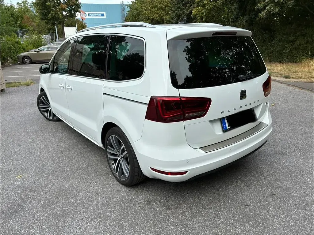 Gebraucht Seat Alhambra FR-Line 177 PS (130 kW) 2019 Weiß Van / Kleinbus