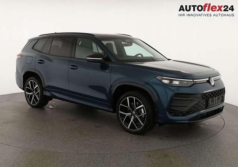 Nightshade blue metallic Neu 2025 VW Tayron R-line SUV | 57.245 € (Guter Preis) - Bild 1/4