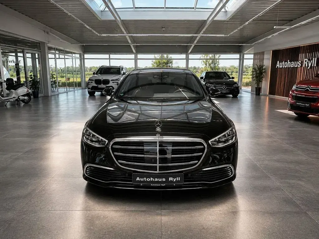 Gebraucht Mercedes S350 313 PS (230 kW) 2023 Obsidianschwarz Limousine