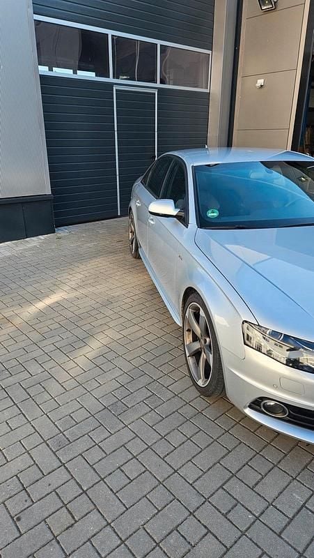 Gebraucht Audi A4 S-Line 300 PS (220 kW) 2011 Silber Limousine