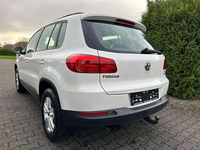 Gebraucht VW Tiguan 122 PS (89 kW) 2013 Weiß SUV