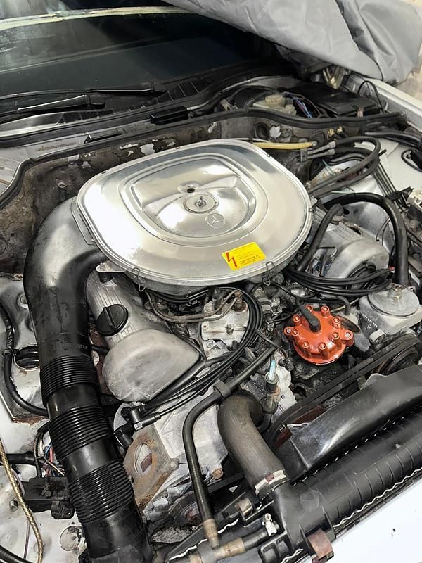 Gebraucht Mercedes 500 231 PS (169 kW) 1983 Silber Coupé