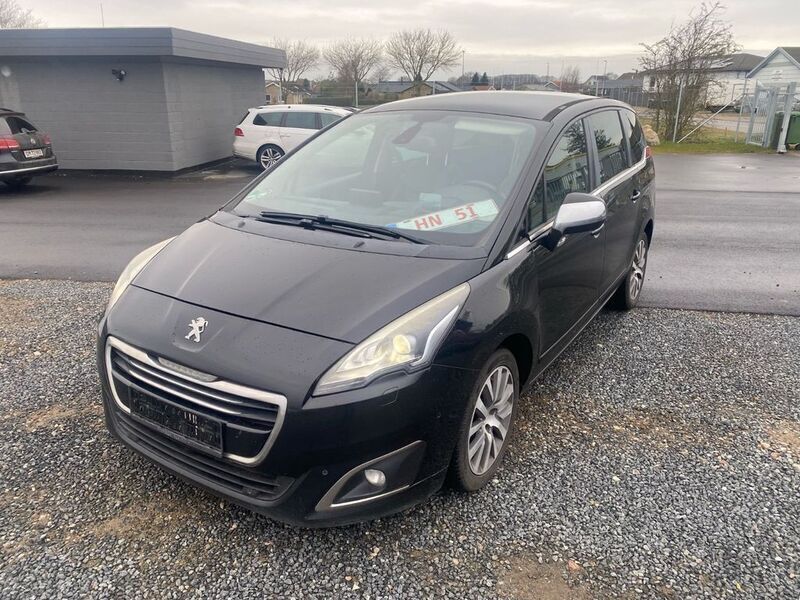 Schwarz Gebraucht 2014 Peugeot 5008 Active Van / Kleinbus | 3.000 € (Guter Preis) - Bild 1/4