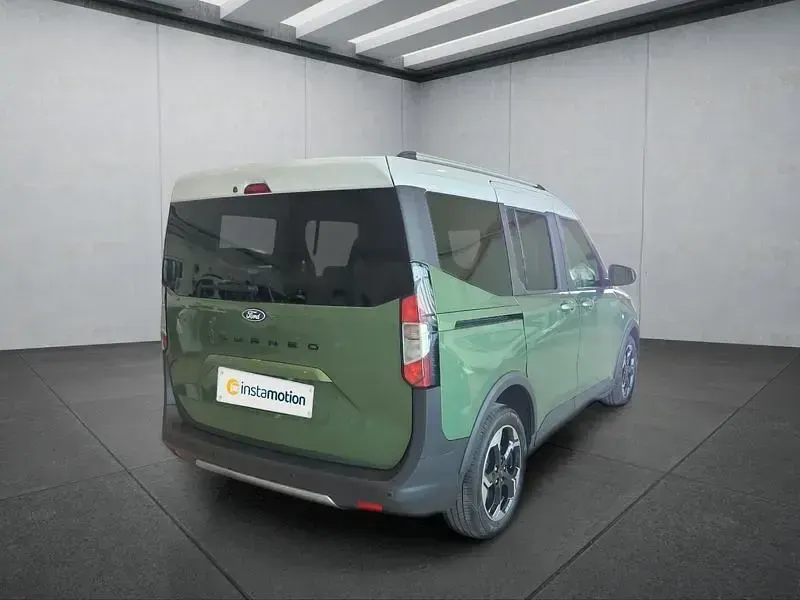 Gebraucht Ford Tourneo Courier 125 PS (91 kW) 2025 Grün Van / Kleinbus