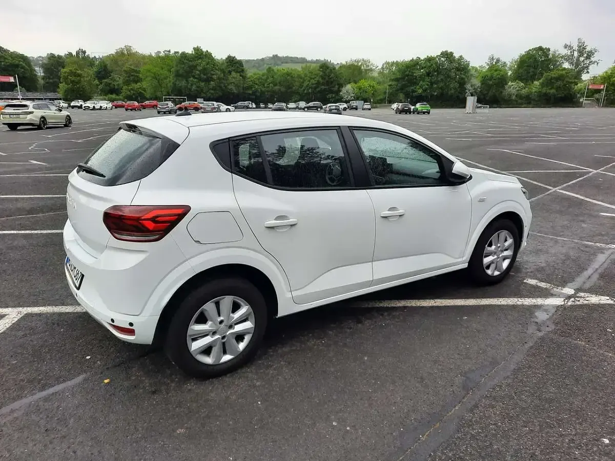 Occasion Dacia Sandero Expression 101 ch (74 kW) 2024 Blanc Citadine