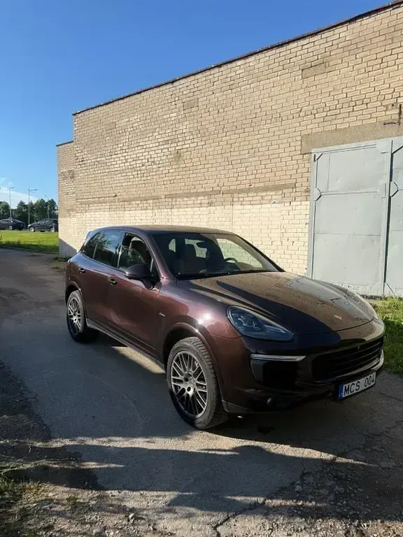 Gebraucht Porsche Cayenne Platinum Edition 262 PS (192 kW) 2017 Braun SUV