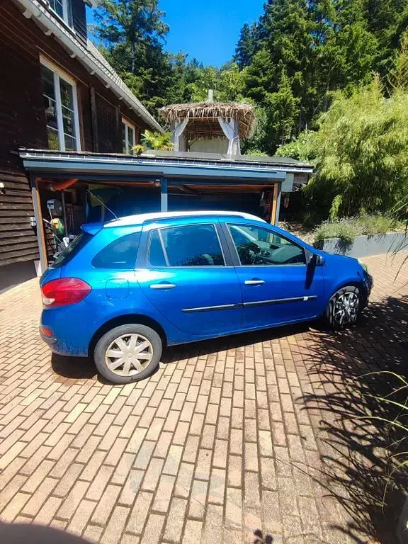 Gebraucht Renault Clio III 101 PS (74 kW) 2008 Blau Limousine