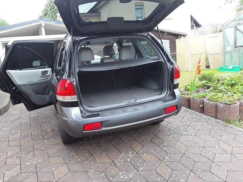 Schwarz Gebraucht 2006 Hyundai Santa Fe GLS SUV | 1.600 € (Superpreis) - Bild 1/4