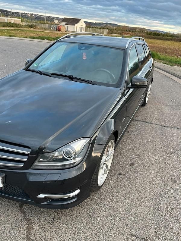 Gebraucht Mercedes C250 AMG 204 PS (150 kW) 2011 Kombi
