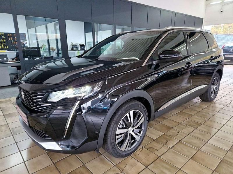 Gebraucht Peugeot 5008 Allure 131 PS (96 kW) 2024 Schwarz SUV
