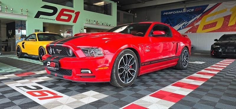 Gebraucht Ford Mustang GT 421 PS (309 kW) 2015 Rot