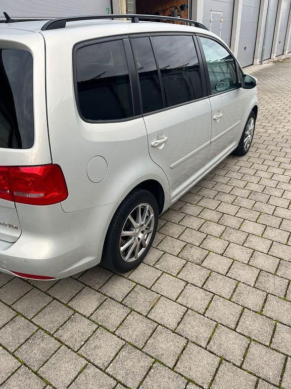 Gebraucht VW Touran 140 PS (102 kW) 2012 Van / Kleinbus
