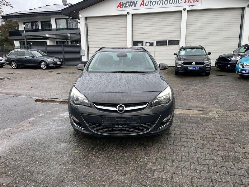Gebraucht Opel Astra Active 140 PS (102 kW) 2013 Grau Kombi