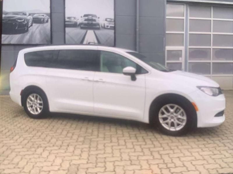 Gebraucht Chrysler Pacifica 286 PS (210 kW) 2021 Weiß Van