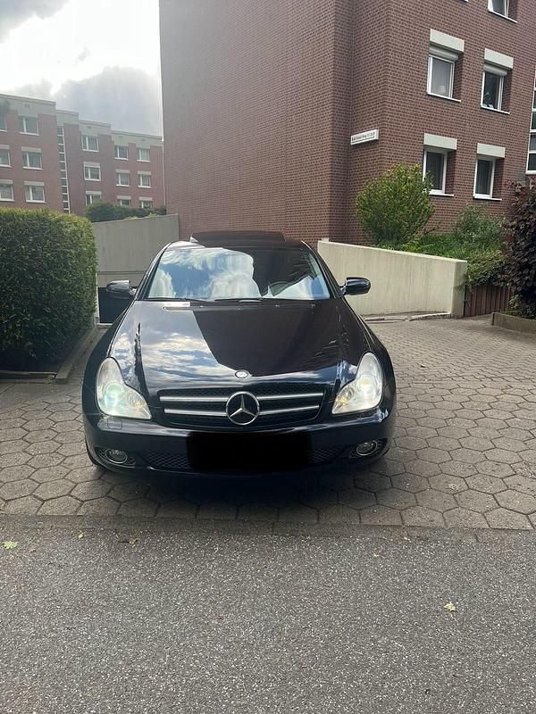 Schwarz Gebraucht 2009 Mercedes CLS350 Limousine | 10.990 € (Etwas zu teuer) - Bild 1/4