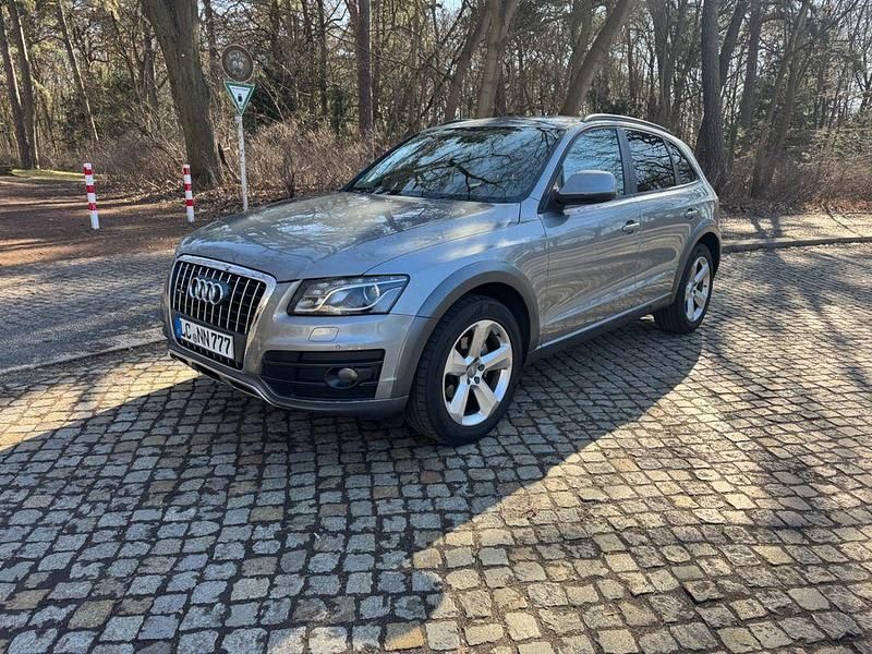 Second-hand Audi Q5 Exclusive 211 CP (155 kW) 2010 Gri SUV
