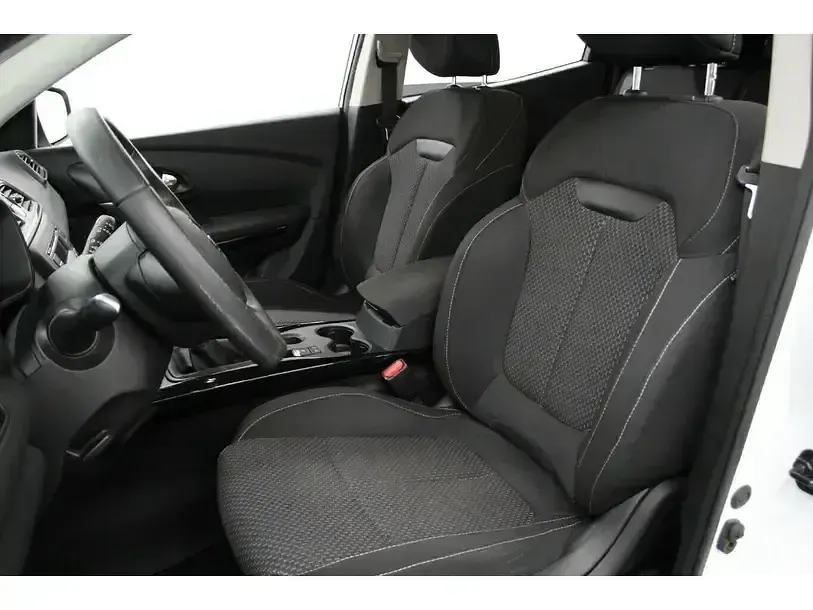 Second-hand Renault Kadjar 131 CP (96 kW) 2018 Alb SUV