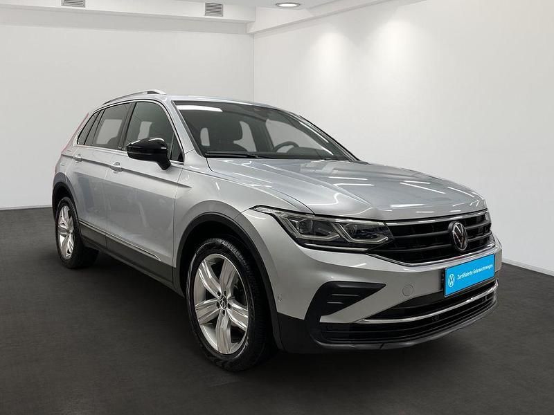 Gebraucht VW Tiguan Move 150 PS (110 kW) 2023 Silber SUV