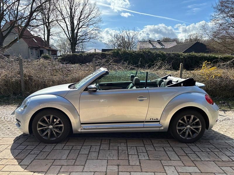 Gebraucht VW Beetle CLUB 105 PS (77 kW) 2015 Silber Kleinwagen
