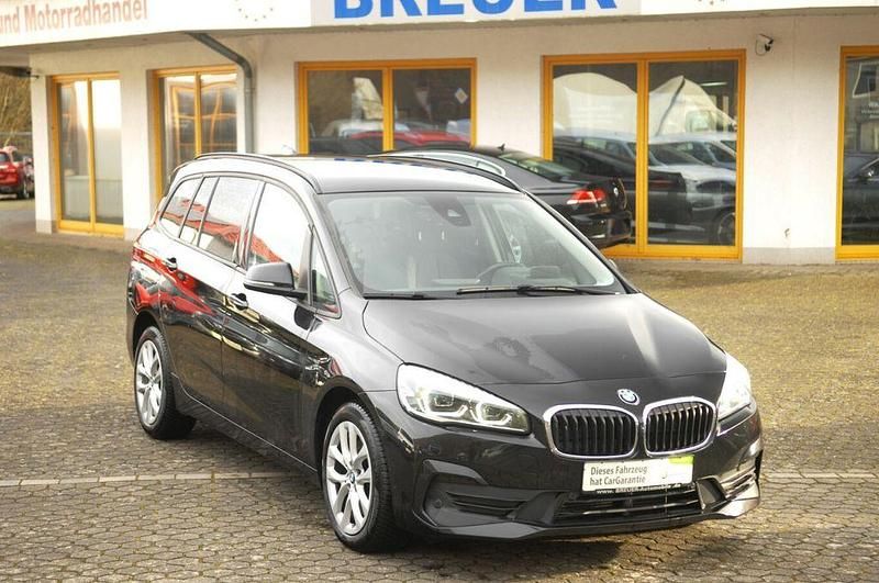 Gebraucht BMW 218 Gran Tourer Advantage 150 PS (110 kW) 2022 Schwarz Van / Kleinbus