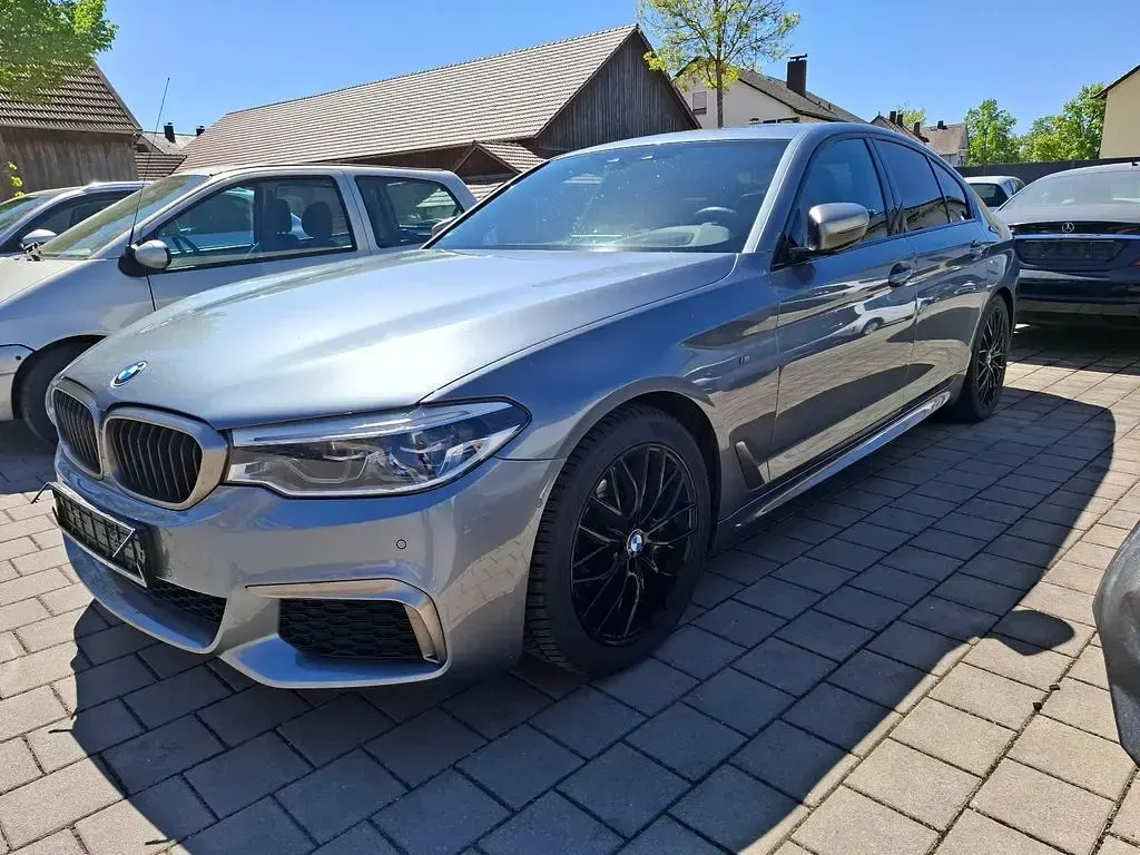 Gebraucht BMW M550 Performance 400 PS (294 kW) 2018 Blau Limousine