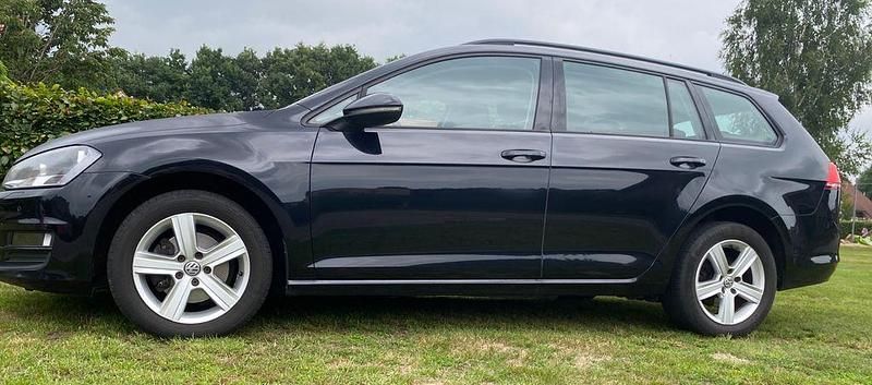 Schwarz Gebraucht 2014 VW Golf VII Comfortline Kombi | 6.500 € (Fairer Preis) - Bild 1/4