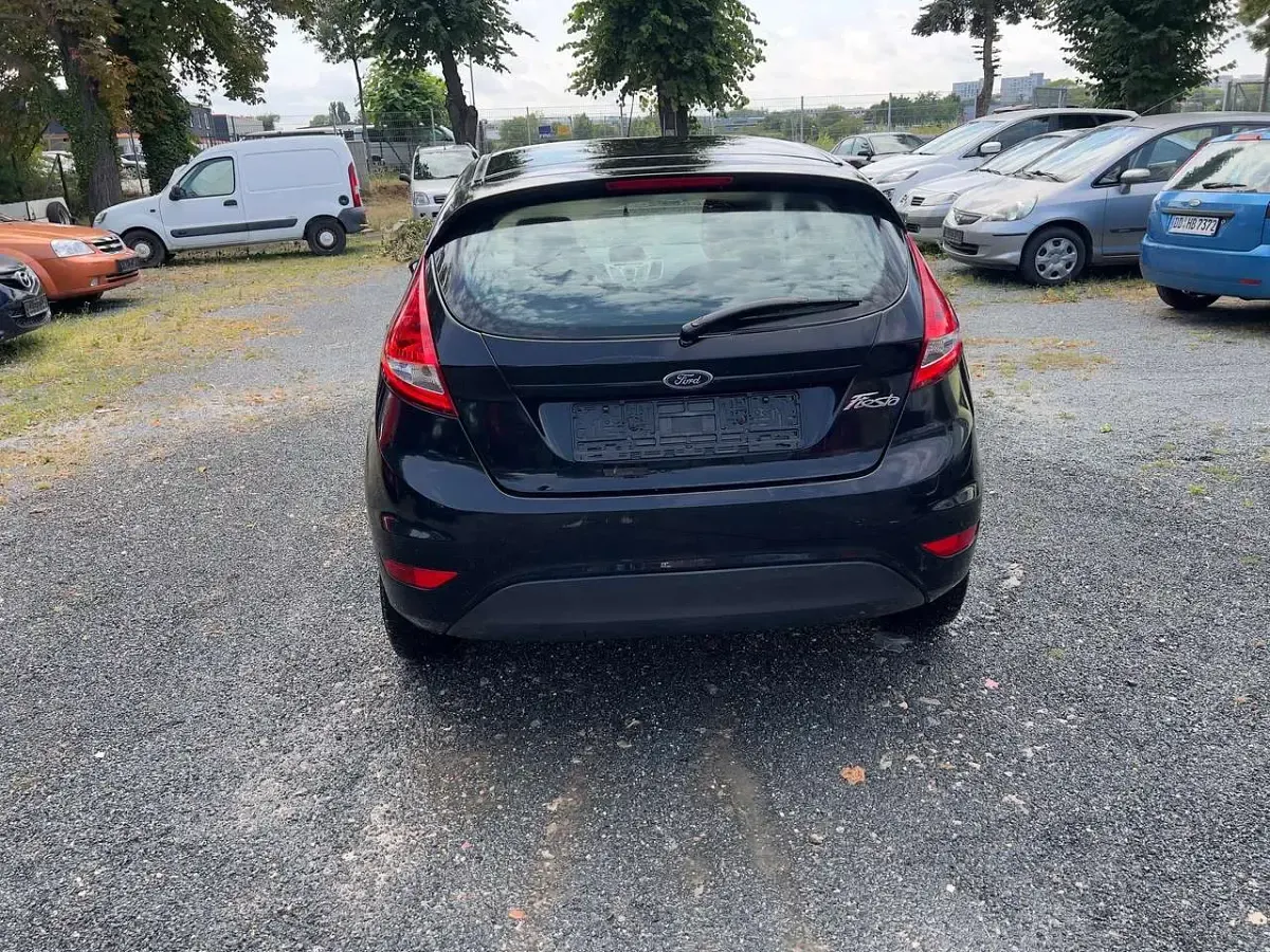 Gebraucht Ford Fiesta Titanium 97 PS (71 kW) 2012 Limousine